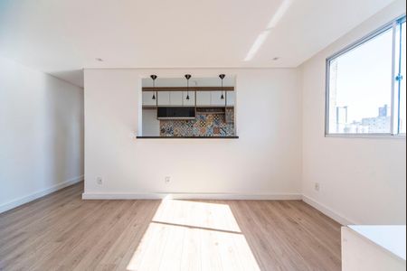 Sala de apartamento para alugar com 2 quartos, 50m² em Parque Sao Vicente, Santo André