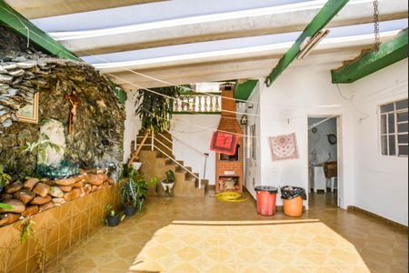 Casa para alugar com 160m², 2 quartos e 4 vagas Casa para alugar com 160m², 2 quartos e 4 vagasÁrea externa