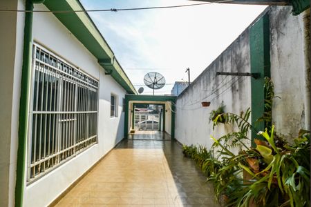 Casa para alugar com 160m², 2 quartos e 4 vagas Casa para alugar com 160m², 2 quartos e 4 vagasQuintal
