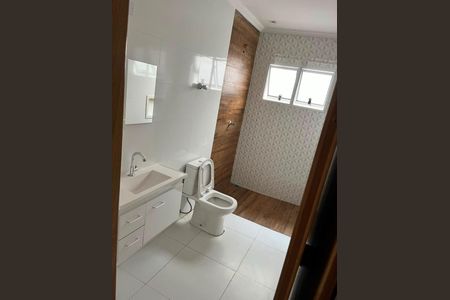 Banheiro de casa para alugar com 2 quartos, 81m² em Jardim Sao Roberto, São Paulo
