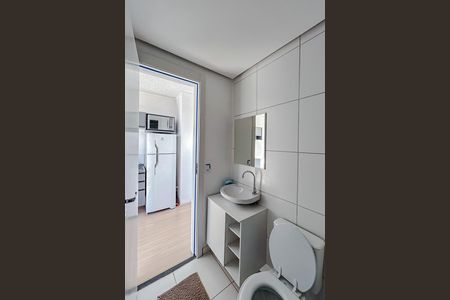 Banheiro de kitnet/studio para alugar com 1 quarto, 25m² em Tatuapé, São Paulo