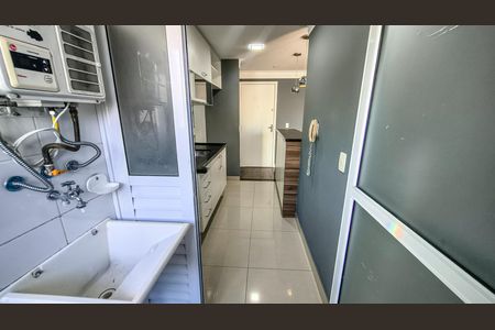 Apartamento para alugar com 55m², 2 quartos e 1 vagaÁrea de Serviço