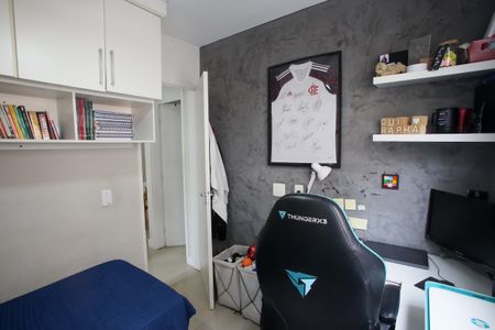 Quarto 2 de apartamento para alugar com 2 quartos, 50m² em Taquara, Rio de Janeiro