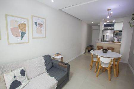 Sala de apartamento para alugar com 2 quartos, 50m² em Taquara, Rio de Janeiro