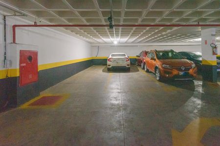 Apartamento para alugar com 90m², 3 quartos e 2 vagas Apartamento para alugar com 90m², 3 quartos e 2 vagasGaragens
