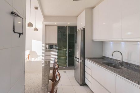Apartamento para alugar com 90m², 3 quartos e 2 vagas Apartamento para alugar com 90m², 3 quartos e 2 vagasCozinha