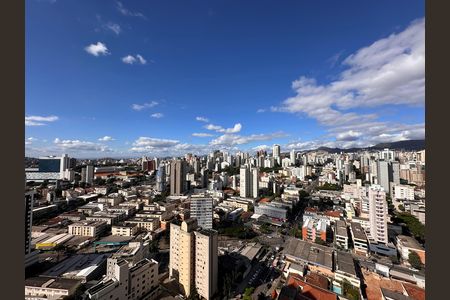 Apartamento à venda com 225m², 4 quartos e 4 vagas