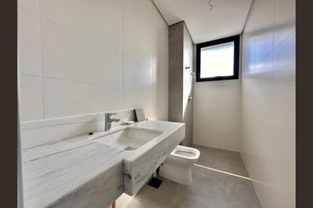 Apartamento à venda com 225m², 4 quartos e 4 vagas