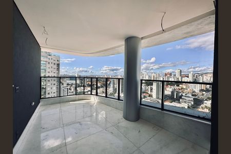 Apartamento à venda com 225m², 4 quartos e 4 vagas