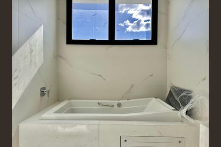 Apartamento à venda com 225m², 4 quartos e 4 vagas