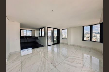 Apartamento à venda com 225m², 4 quartos e 4 vagas