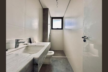Apartamento à venda com 225m², 4 quartos e 4 vagas