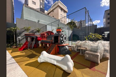 Apartamento à venda com 225m², 4 quartos e 4 vagas