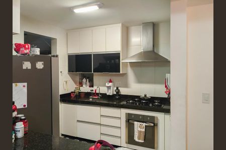 Cozinha de apartamento à venda com 3 quartos, 110m² em Sagrada Família, Belo Horizonte