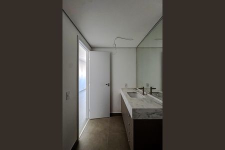 Banheiro de kitnet/studio para alugar com 1 quarto, 29m² em Brás, São Paulo