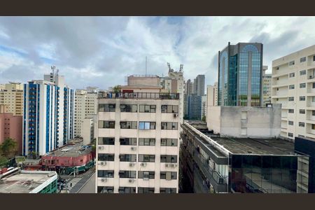 Vista da Sala de apartamento à venda com 3 quartos, 118m² em Pinheiros, São Paulo