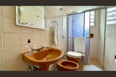 Apartamento à venda com 118m², 3 quartos e 1 vaga Apartamento à venda com 118m², 3 quartos e 1 vagaBanheiro