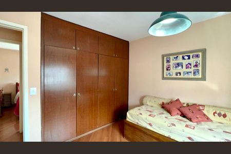 Apartamento à venda com 118m², 3 quartos e 1 vaga Apartamento à venda com 118m², 3 quartos e 1 vagaQuarto 2
