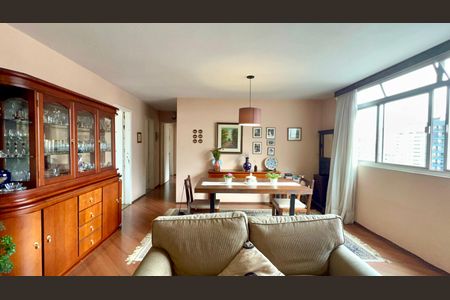Apartamento à venda com 118m², 3 quartos e 1 vaga Apartamento à venda com 118m², 3 quartos e 1 vagaSala
