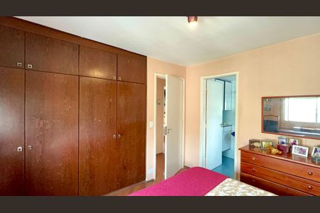 Apartamento à venda com 118m², 3 quartos e 1 vaga Apartamento à venda com 118m², 3 quartos e 1 vagaSuite