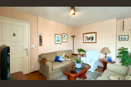Apartamento à venda com 118m², 3 quartos e 1 vaga Apartamento à venda com 118m², 3 quartos e 1 vagaSala