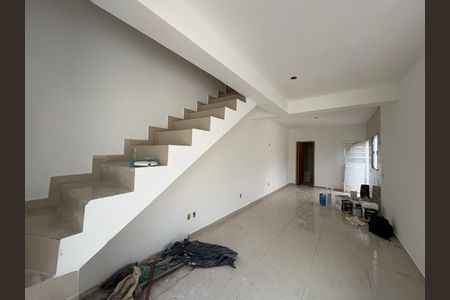 Casa à venda com 2 quartos, 90m² em Jardim Maria Antonia (Nova Veneza), Sumaré