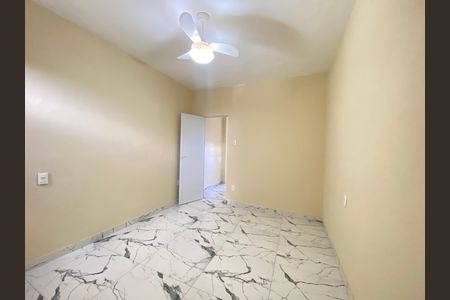 Casa à venda com 120m², 2 quartos e sem vaga