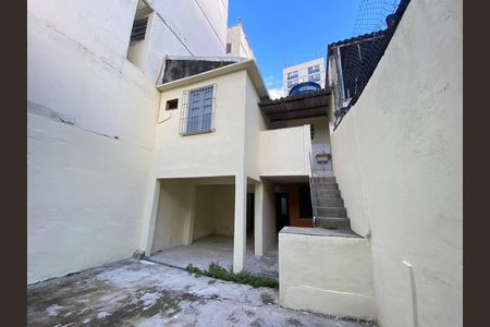 Casa à venda com 120m², 2 quartos e sem vaga