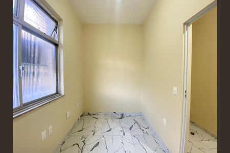 Casa à venda com 120m², 2 quartos e sem vaga
