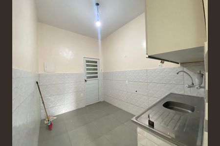 Casa à venda com 120m², 2 quartos e sem vaga