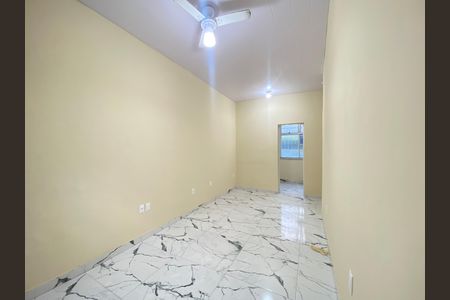 Casa à venda com 120m², 2 quartos e sem vaga