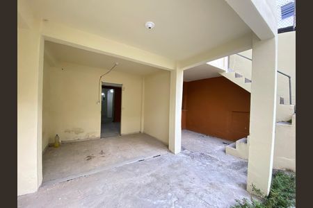 Casa à venda com 120m², 2 quartos e sem vaga