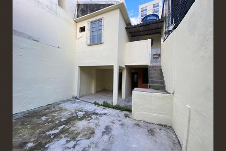 Casa à venda com 120m², 2 quartos e sem vaga