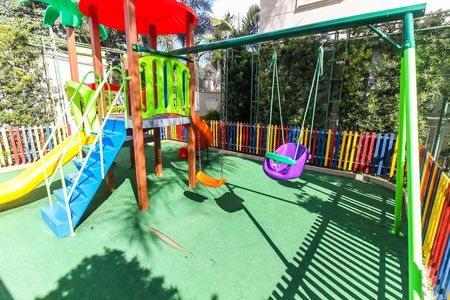 Apartamento para alugar com 56m², 2 quartos e 1 vaga Apartamento para alugar com 56m², 2 quartos e 1 vagaÁrea comum - Playground
