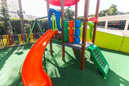 Apartamento para alugar com 56m², 2 quartos e 1 vaga Apartamento para alugar com 56m², 2 quartos e 1 vagaÁrea comum - Playground