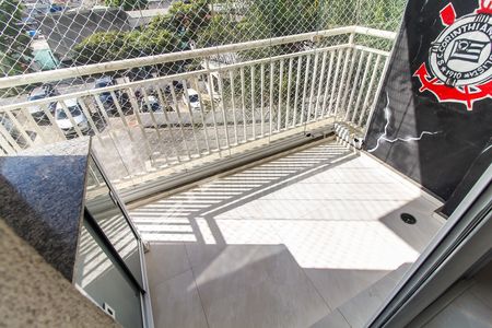 Apartamento para alugar com 56m², 2 quartos e 1 vaga Apartamento para alugar com 56m², 2 quartos e 1 vagaVaranda