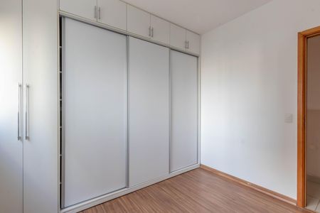 Apartamento à venda com 64m², 2 quartos e 2 vagas Apartamento à venda com 64m², 2 quartos e 2 vagasQuarto 1