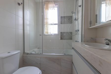 Apartamento à venda com 64m², 2 quartos e 2 vagas Apartamento à venda com 64m², 2 quartos e 2 vagasBanheiro