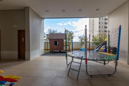 Apartamento à venda com 64m², 2 quartos e 2 vagas Apartamento à venda com 64m², 2 quartos e 2 vagasÁrea comum - Playground