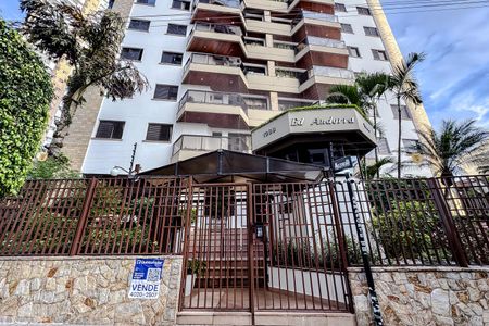Apartamento à venda com 129m², 3 quartos e 2 vagasFachada com Plaquinha