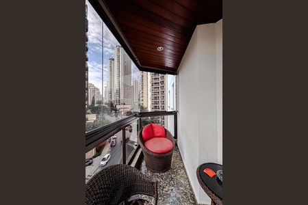 Apartamento à venda com 129m², 3 quartos e 2 vagasVaranda