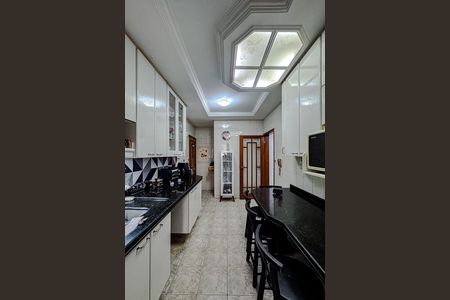 Apartamento à venda com 129m², 3 quartos e 2 vagasCozinha