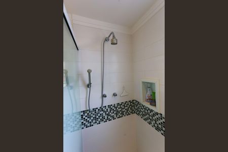 Apartamento à venda com 211m², 3 quartos e 4 vagas Apartamento à venda com 211m², 3 quartos e 4 vagasBanheiro da Suíte 1
