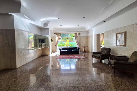 Apartamento à venda com 211m², 3 quartos e 4 vagas Apartamento à venda com 211m², 3 quartos e 4 vagasHall social