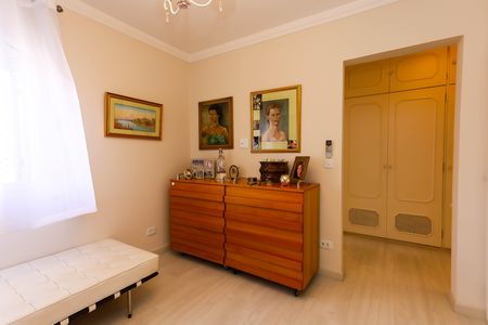 Apartamento à venda com 211m², 3 quartos e 4 vagas Apartamento à venda com 211m², 3 quartos e 4 vagassuíte 2