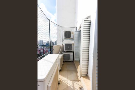 Apartamento à venda com 211m², 3 quartos e 4 vagas Apartamento à venda com 211m², 3 quartos e 4 vagassacada da Suíte 1