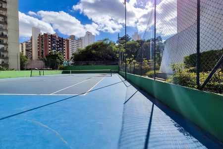Apartamento à venda com 211m², 3 quartos e 4 vagas Apartamento à venda com 211m², 3 quartos e 4 vagasQuadra Esportiva