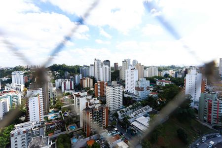 Apartamento à venda com 211m², 3 quartos e 4 vagas Apartamento à venda com 211m², 3 quartos e 4 vagasvista