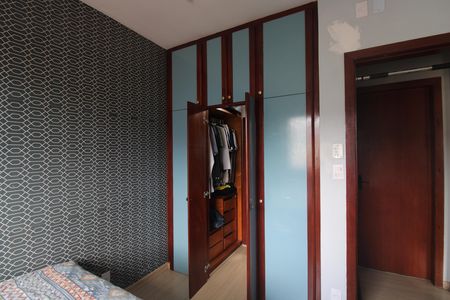 Casa de condomínio à venda com 170m², 3 quartos e 1 vagaQuarto 2 - Closet