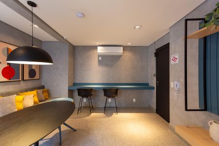 Studio à venda com 27m², 1 quarto e sem vaga Studio à venda com 27m², 1 quarto e sem vagaCoworking